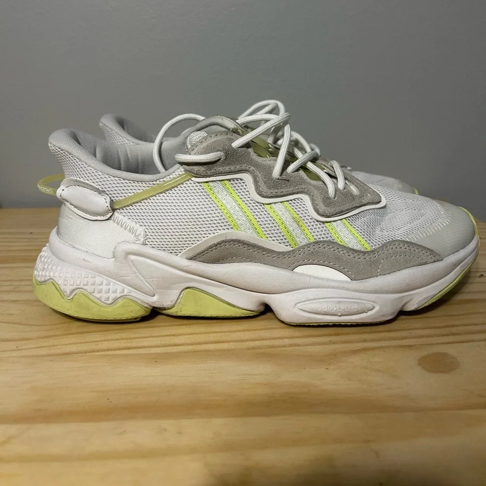 Adidas - Picture 1 of 4